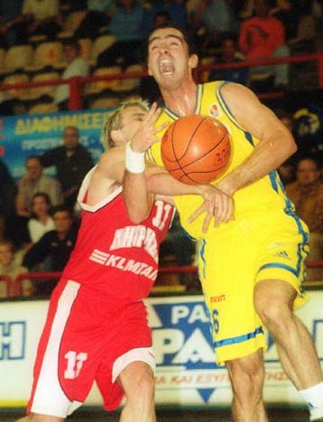 Νίκη α-λα ΝΒΑ για το Περιστέρι