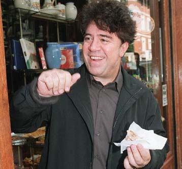 Η νέα ταινία του Αλμοδόβαρ είναι η ελπίδα των Ισπανών για το Οσκαρ ξένης ταινίας