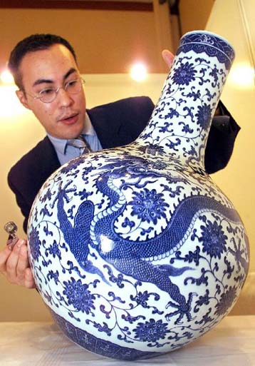 Δημοπρασία σπάνιων κινέζικων αντικειμένων από τον οίκο Sothebys