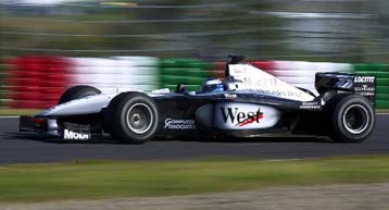 Πρώτος ο Χάκινεν στα δοκιμαστικά