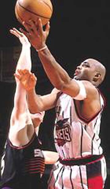 Σταματάει το μπάσκετ ο σερ Τσαρλς Μπάρκλεϊ