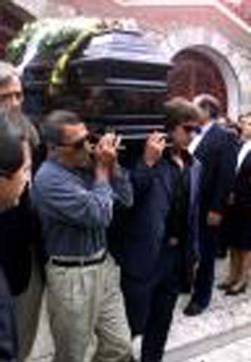 Το τελευταίο αντίο στο Λουκά Μπάρλο