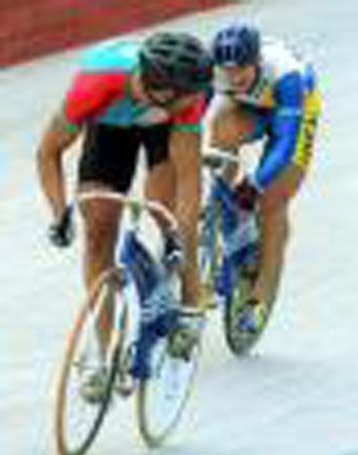 άρχισε το παγκόσμιο πρωτάθλημα κλειστής πίστας