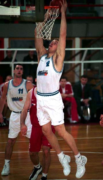 Για το τρία στα τρία η εθνική μπάσκετ