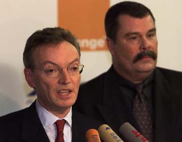 Απορριπτική η απόφαση του εποπτικού συμβουλίου της Μannesmann για την εξαγορά από τη Vodafone