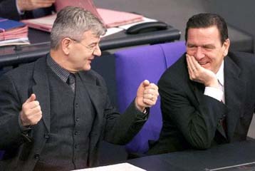 Εγκρίθηκαν oι περικοπές των δημοσίων δαπανών στη Γερμανία