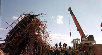 Εντοπίστηκαν νεκροί οι δύο εργάτες στη γέφυρα που κατέρρευσε