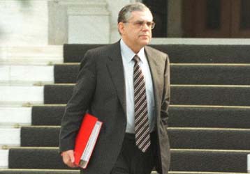 Δεν έχει ληφθεί απόφαση αλλαγής της ισοτιμίας δραχμής-ευρώ