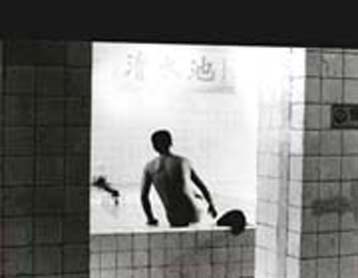 Στα Δημόσια Λουτρά ο Χρυσός Αλέξανδρος