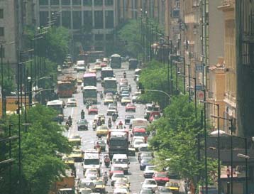 Εκατό θανάτους το χρόνο προκαλεί στην Ελλάδα η ατμοσφαιρική ρύπανση