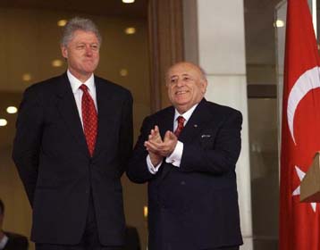 Στενή οικονομική συνεργασία Τουρκίας και ΗΠΑ