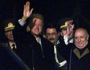 Πρόσκληση Ετζεβίτ προς Σημίτη για κατ ιδίαν συνάντηση