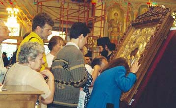 Συγκεντρώθηκαν 476 εκατ. για τους σεισμοπαθείς από το προσκύνημα του Αξιον Εστί