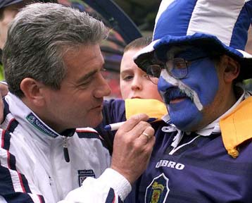 Με το ένα πόδι στα τελικά του EURO 2000 η Αγγλία