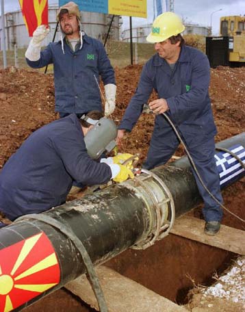 Θεμελιώθηκε ο πετρελαιαγωγός Θεσσαλονίκης – Σκοπίων