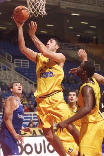 Επίδειξη ισχύος από την ΑΕΚ