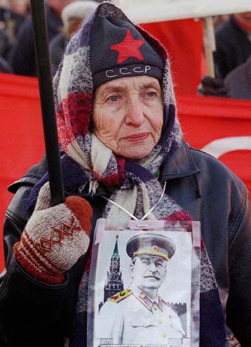 Πέθανε η εγγονή του Στάλιν