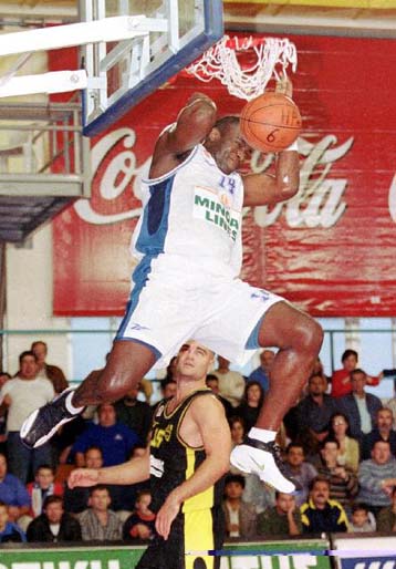 Μάχες και… περίπατοι στην 7η αγωνιστική της Α1