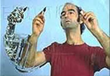 Η παράσταση του Stelarc στην Ελλάδα, στο Διαδίκτυο