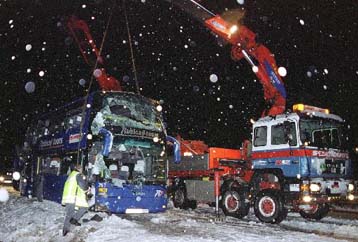 Ανατροπή λεωφορείου στην Αυστρία με 48 τραυματίες