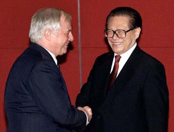 Εντονες αντιδράσεις σε δηλώσεις για ένωση με την Κίνα κατά το πρότυπο του Μακάο