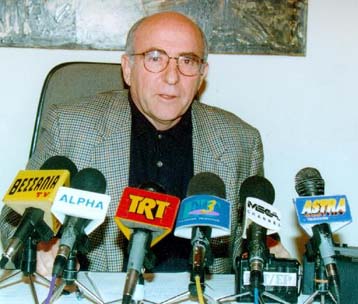 Επίθεση Σουφλιά κατά Καραμανλή – Δεν θα πολιτευτεί στις ερχόμενες εκλογές