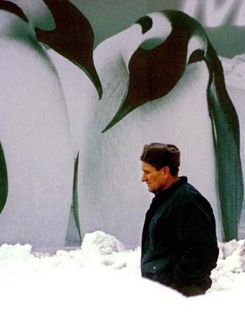 Σφοδρή χιονόπτωση παραλύει το Σαράγεβο