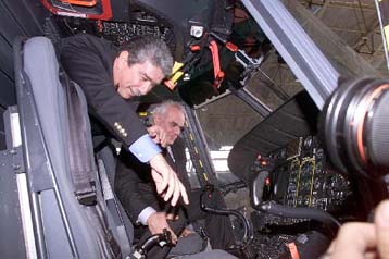 Ελικόπτερα παντός καιρού παρέλαβε το Λιμενικό