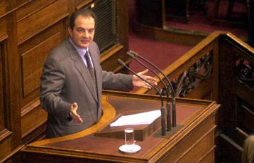 Στο Ελσίνκι εγκαταλείφθηκαν πάγιες ελληνικές θέσεις