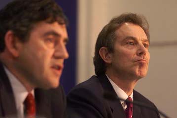 Εξάμηνη αναβολή αποφάσισαν οι 15 στο θέμα της φορολόγησης των τόκων καταθέσεων