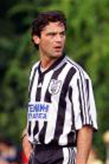 Στην Τσάρλτον ο Βρύζας