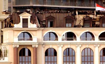 Μυστήριο καλύπτει το θάνατο του τραπεζίτη Σάφρα στο Μόντε Κάρλο