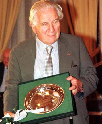 Η Θεσσαλονίκη τιμά τους Πίτερ Ουστίνοφ και Ντανιέλ Μιτεράν