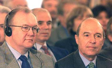 Δηλώσεις επί δηλώσεων στην ΕΕ κατά του Αυστριακού ακροδεξιού ηγέτη