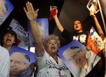 Αρχισε η υποβολή εφέσεων κατά της απελευθέρωσης Πινοσέτ