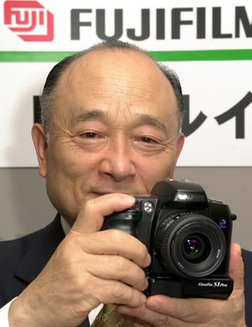 Κάμερα με 6,1 εκατομμύρια εικονοστοιχεία από τη Fujifilm