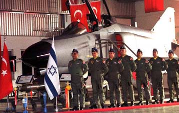 Συνεχίζεται ο εκσυγχρονισμός των Phantom – Οκτώ νέα SeaHawk για το ναυτικό