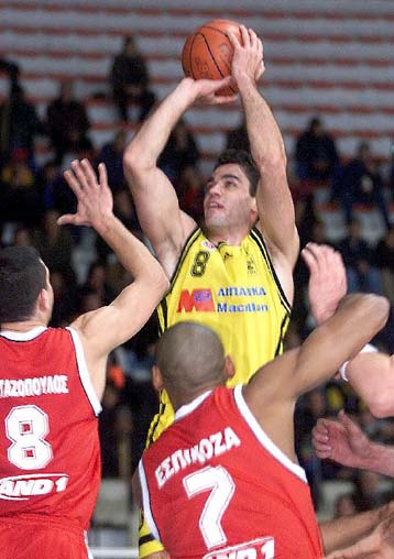 Σε Περιστέρι – Νέα Σμύρνη τα βλέματα της 18ης αγωνιστικής στην Α1 μπάσκετ