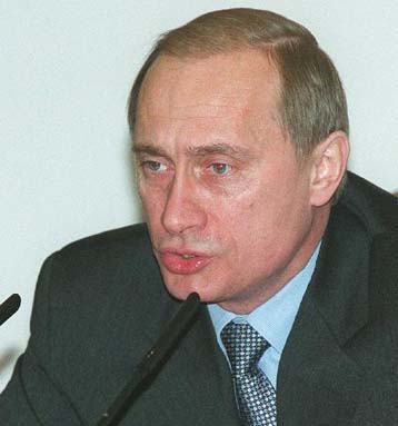 Διπλασιάζει τις αμυντικές δαπάνες ο Πούτιν