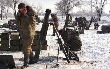 Σφοδρές μάχες για την κατάληψη κεντρικής πλατείας του Γκρόζνι – Αυξάνουν οι πρόσφυγες