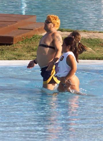 Ζωντανή ιστορία χαρακτήρισε τον Κάστρο ο Μαραντόνα