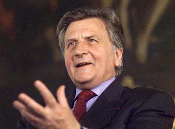 Την εμπιστοσύνη του στην πολιτική της Fed εκφράζει ο διοικητής της Τράπεζας της Γαλλίας