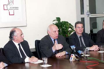 Στήριξη του ΕΣΥ ζήτησε ο υπουργός Υγείας