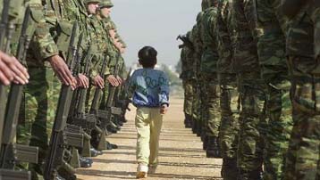 Και με e-mail θα απαντά το υπουργείο Αμυνας σε θέματα στρατολογίας