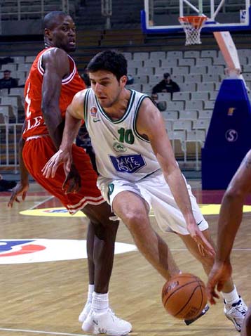 Εγχώρια μάχη ΠΑΟΚ – Παναθηναϊκού