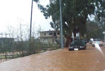 Μεγάλες υλικές ζημιές στα Χανιά από τη σφοδρή βροχόπτωση του Σαββάτου