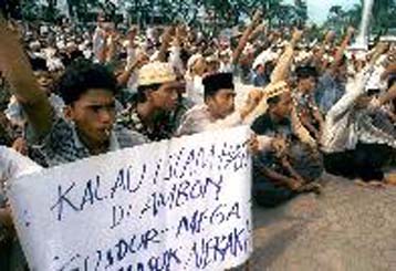 Συνεχίζεται η αναταραχή για τις Μολούκες