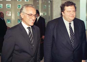 Υπογράφτηκε η συμφωνία για την πρώτη ιδιωτική μονάδα ηλεκτροπαραγωγής στην Ελλάδα