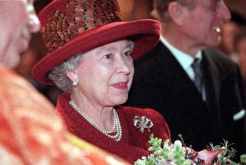 Και η βασίλισσα Ελισάβετ επενδύει στο Internet