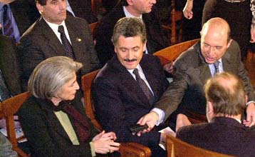 Ομιλίες Σημίτη και Ντ Αλέμα για την προοπτική διακυβέρνησης στον 21ο αιώνα